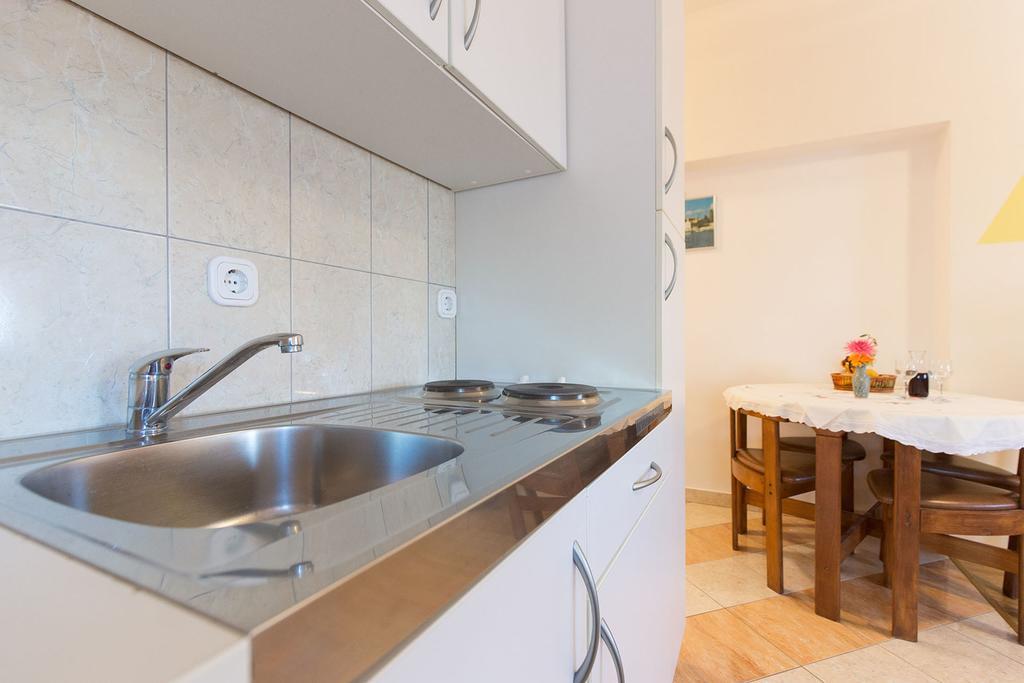 Apartments Juras Brzac 外观 照片