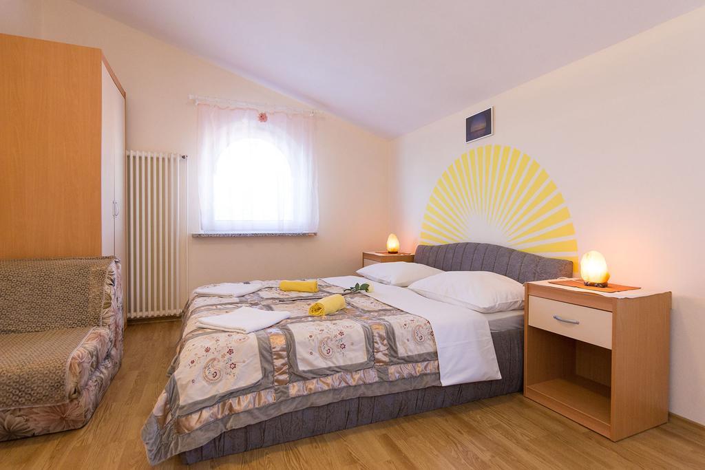 Apartments Juras Brzac 外观 照片